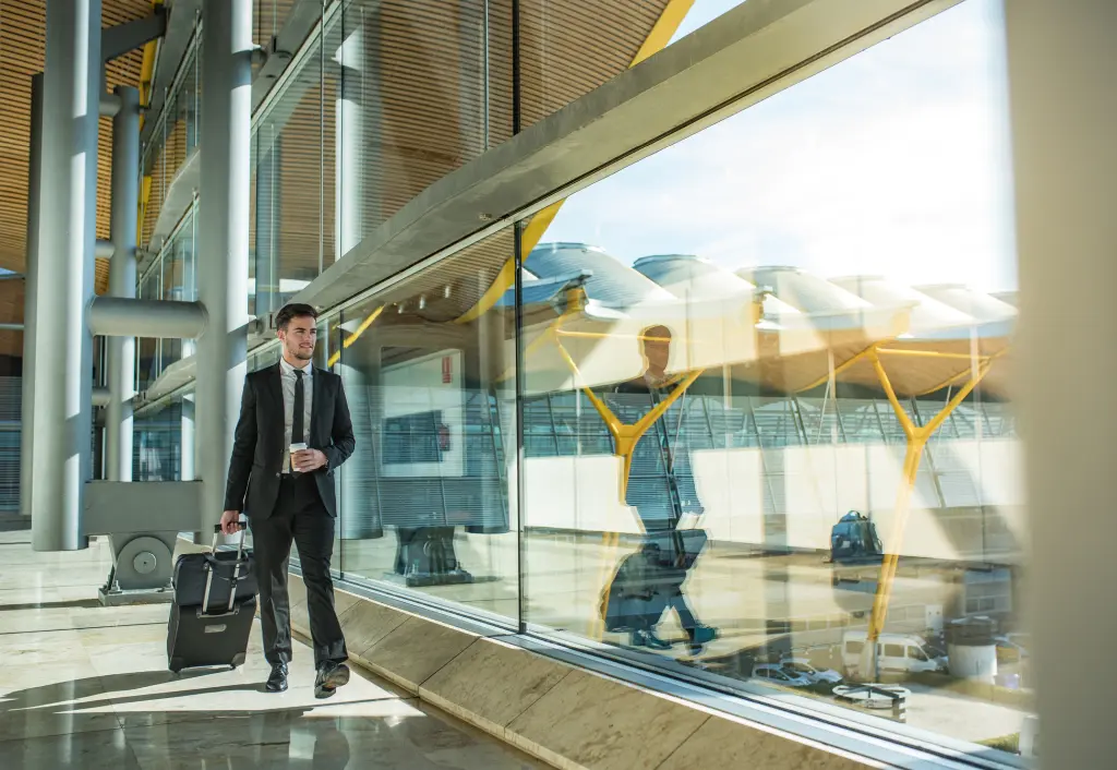 airport assistance services for business women, airport assistance services for business people, business traveler, frequent business traveler, services for frequent business traveler, airport assistance services for businessmen,